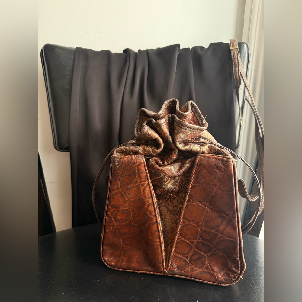 80s Brown Leather Box Bag Reptile Embossed Marble Ruched Drawstring Crossbody - Picture 3 of 8